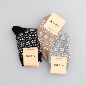 Women Winter Wonder Wonderland Socks